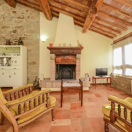 Holiday home Modern Holiday Home In Monte Santa Maria Tiberina
