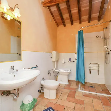 Holiday home Modern Holiday Home In Monte Santa Maria Tiberina *