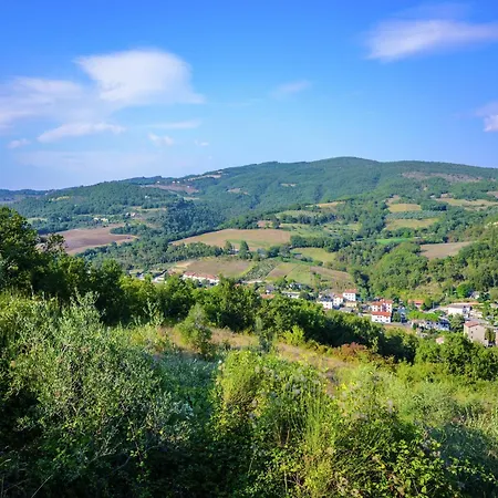 Modern In 펜션 몬테 산타 마리아 티베리나