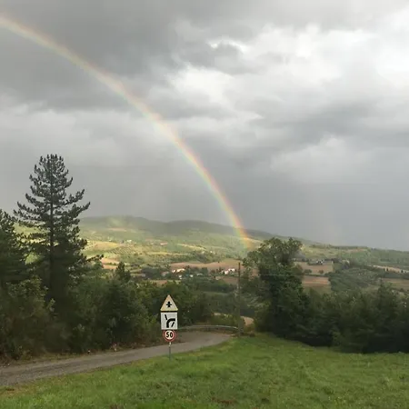 펜션 Modern In 몬테 산타 마리아 티베리나