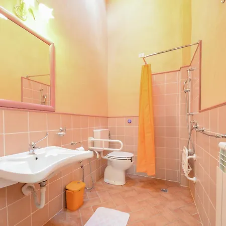 Modern Holiday Home In Monte Santa Maria Tiberina