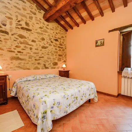 Modern Holiday Home In Monte Santa Maria Tiberina