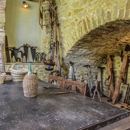 Modern Holiday Home In Monte Santa Maria Tiberina * Monte Santa Maria Tiberina