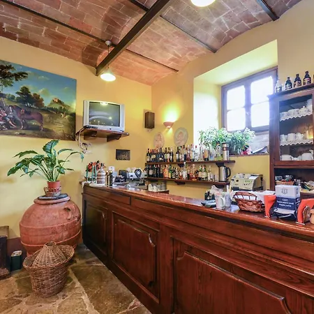 Modern In 펜션 몬테 산타 마리아 티베리나